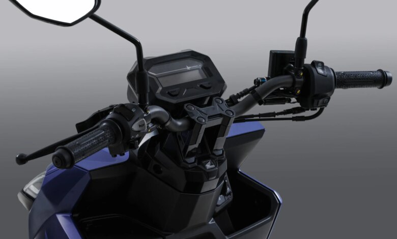 Vario 125 Tipe Street Hadir Beda, Naked Handlebar-Nya Bikin Tampilan Makin Berani