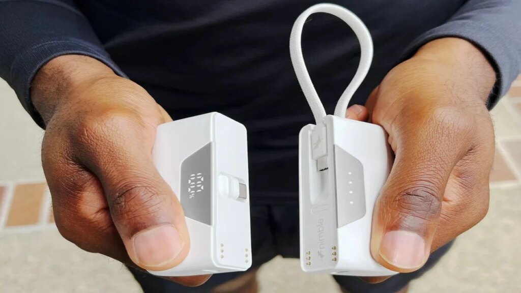 Power Bank Ini Bisa Dipisah Dua, Bagi Satu Ke Teman Saat Baterai Menipis