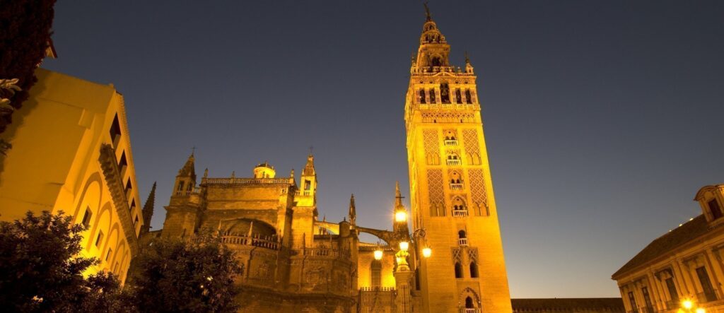 Menara Giralda Sevilla, Saksi Diam Peralihan Besar Dari Islam Moor Ke Kristen Kolase