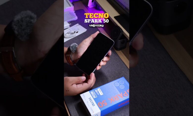 Unboxing Tecno Spark 50 Pro, Tipis dan Mirip iPhone tapi Baterainya Justru Lebih Menggoda