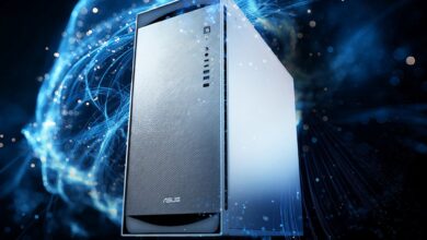 PC Tower Ini Tampak Biasa, Isinya Superchip Nvidia dan RAM 748 GB untuk AI Skala Raksasa
