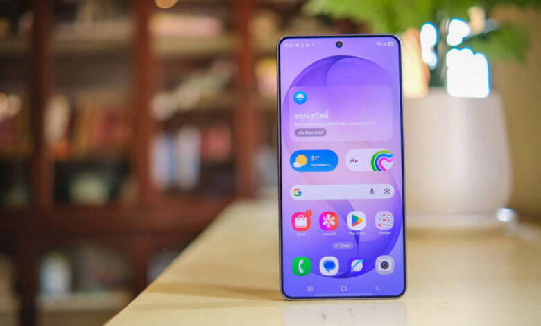 Titik Berkedip Di Layar Samsung Bukan Cacat, Ini Penyebabnya Yang Sering Disalahpahami