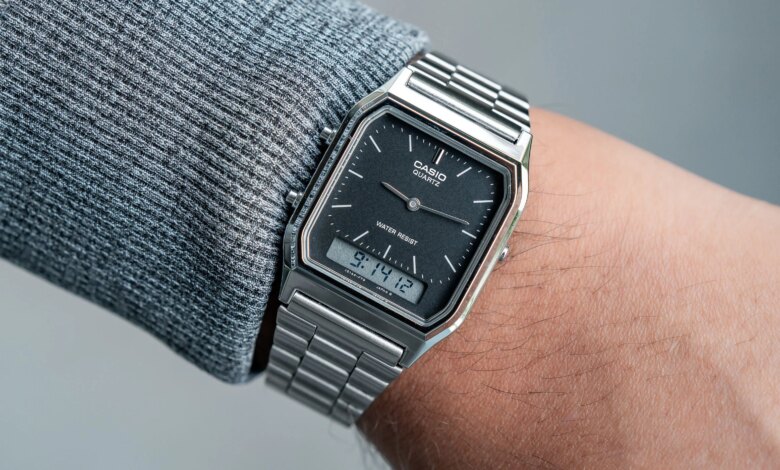 Casio AQ230A Datang dengan Twist Praktis, Gelang Stainless Ini Bisa Diatur Tanpa Alat