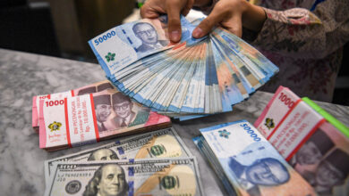 Rupiah Melemah Tipis, Pasar Menahan Napas Menanti Keputusan The Fed