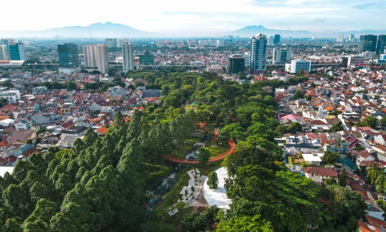 RTH Jakarta Baru 5,31 Persen, Mengapa Warga Kini Turun Tangan Kawal Taman Kota?