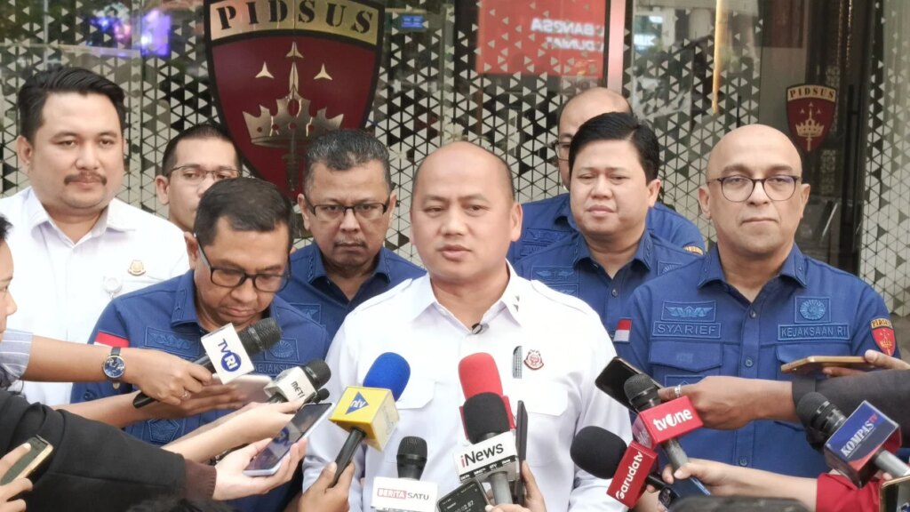 Kejagung Segel Gudang Motor Listrik di Sentul, Jejak Kasus MBG Kian Mengeras