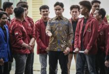 Ultimatum Mahasiswa ke Gibran, Janji Sikat Korupsi di Program MBG