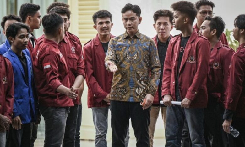 Ultimatum Mahasiswa ke Gibran, Janji Sikat Korupsi di Program MBG