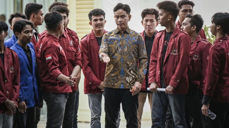 Ultimatum Mahasiswa ke Gibran, Janji Sikat Korupsi di Program MBG