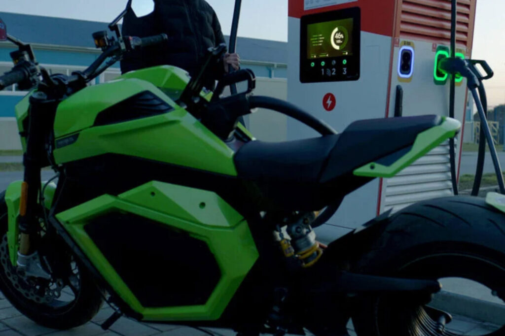 5 Motor Listrik 2026 yang Mulai Mengusik Motor Bensin, Ada yang Tembus 210 Km Sekali Cas