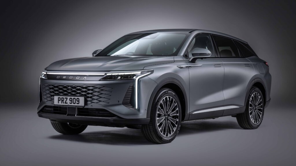 Harga Omoda 9 PHEV Mulai Terkuak, SUV Hybrid Premium Ini Ternyata Isi Fiturnya Nggak Main-Main