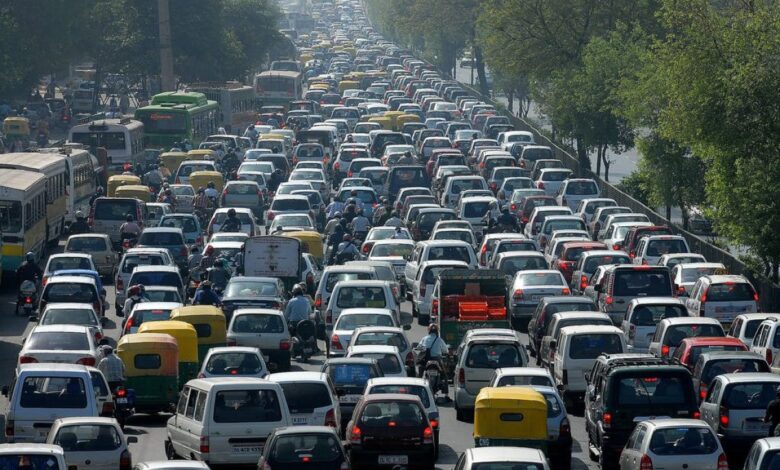 Nggak Ada Rambu, Parkir di 10 Area Ini Bisa Bikin Jalan Makin Macet dan Merepotkan Banyak Orang