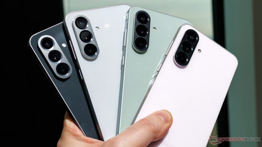 Samsung Galaxy A57 Tipis dan Ringan, Nyaman Digenggam Seharian Tanpa Bikin Tangan Pegal