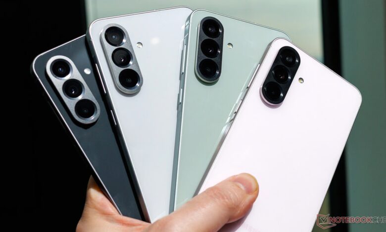Samsung Galaxy A57 Tipis dan Ringan, Nyaman Digenggam Seharian Tanpa Bikin Tangan Pegal