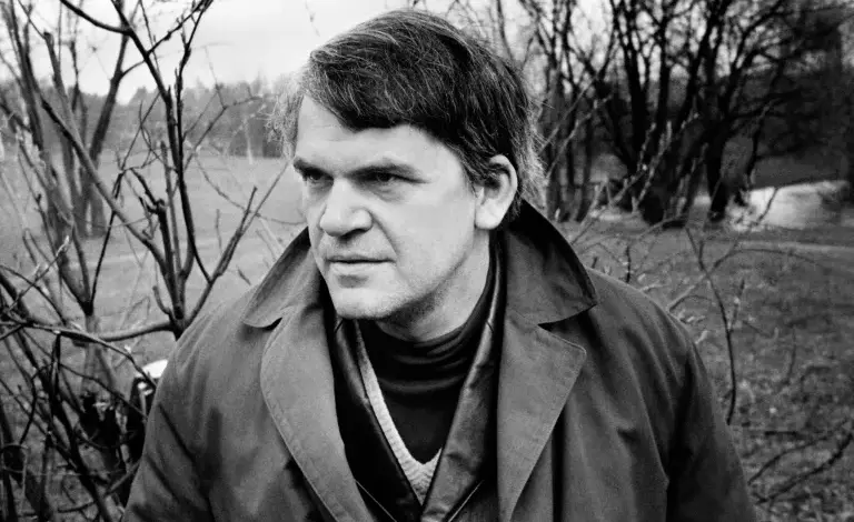 Milan Kundera Dan Vera Dimakamkan Di Brno, Kembali Ke Kota Kelahiran Dengan Nisan Melayang