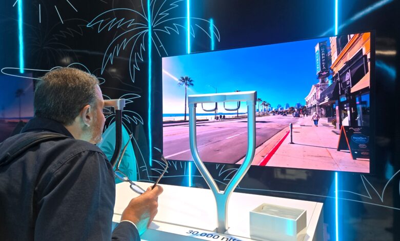 Layar Mini Samsung Tembus 40.000 Nits, Kacamata AR Bisa Makin Terang Tanpa Boros Baterai