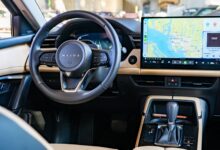 Mazda Pilih Layar Besar, Tombol Fisik Dianggap Justru Mengganggu Fokus Pengemudi