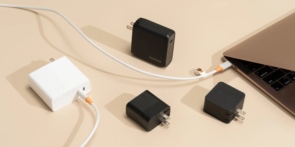 USB-C Tak Selalu Andal, Mengapa Laptop 2026 Masih Menyimpan Dua Port Pengisian