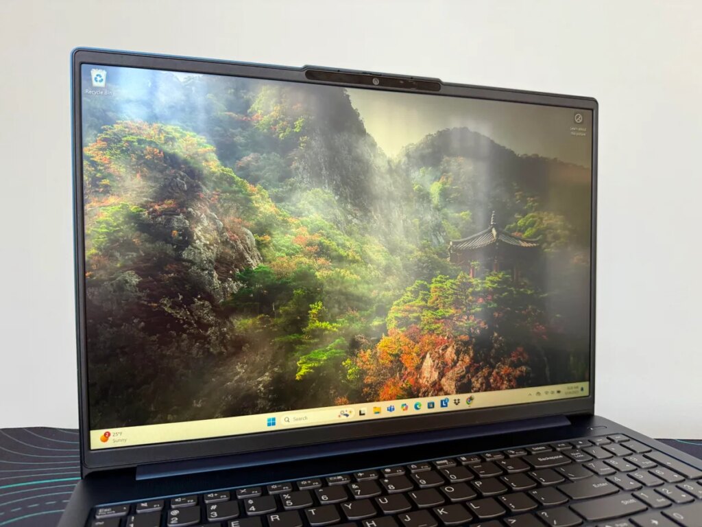 Lenovo IdeaPad Slim 5i Gen 9, Tipis di Tas Tapi Buas Buat Kerja dan Kuliah
