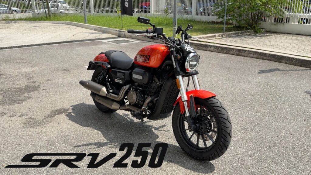 Motor Cruiser Harga Rasa Matic, QJ Motor SRV250 AMT atau Morbidelli C252V yang Lebih Masuk Akal?