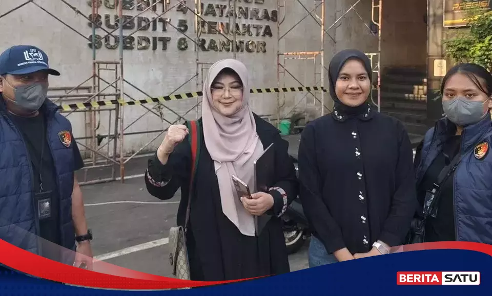 Dokter Tifa Ditangkap Sebelum Ujian S3 di UI, Detik-Detik di Parkiran Polda Metro