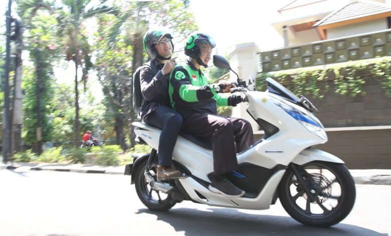 Driver Ojol Mulai Melirik Motor Listrik, Biaya Harian Bisa Susut Jauh Tanpa Ribet Cas