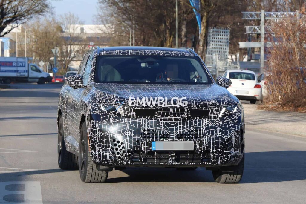 Spy Shot BMW X5 Generasi Baru, Debut Pertamanya Malah EV dengan Wajah Neue Klasse