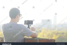 Tripod HP Ini Bikin Solo Traveling Makin Mandiri, Foto Estetik Tanpa Merepotkan Orang Lain