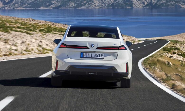 BMW Buka Pesanan i3 Baru, First Edition 463 HP Bawa Loncatan Fitur Besar