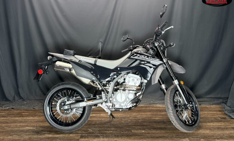 Kawasaki D-Tracker X 2026 Masih Setia Jadi Supermoto Sejati, Segini Harga Barunya