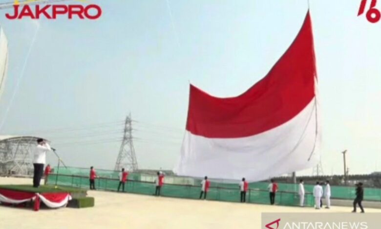 300 Corvette Membentuk Bendera Raksasa, Persembahan Mengharukan Untuk Para Veteran