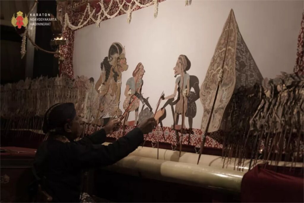 Wayang Kulit di Malam 1 Suro Keraton Yogya, Bukan Sekadar Tontonan tapi Ruang Introspeksi