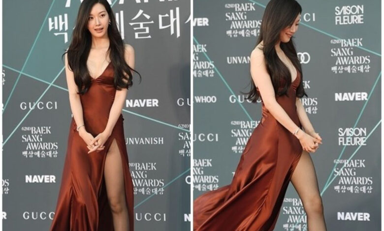 Moon Ga Young Tampil Mewah Dalam Gaun Hijau Zamrud, Sorotan Tertuju ke Tato Punggungnya