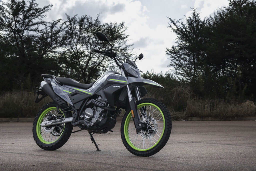 Motor Trail 250cc Dengan ABS Dual-Channel Ini Cuma Rp42 Jutaan, Siap Goyang Jepang