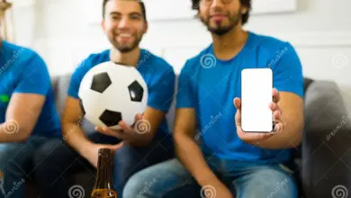 Piala Dunia 2026 Tak Lagi Cukup Satu Layar, Smartphone Kini Jadi Pusat Komando Penonton