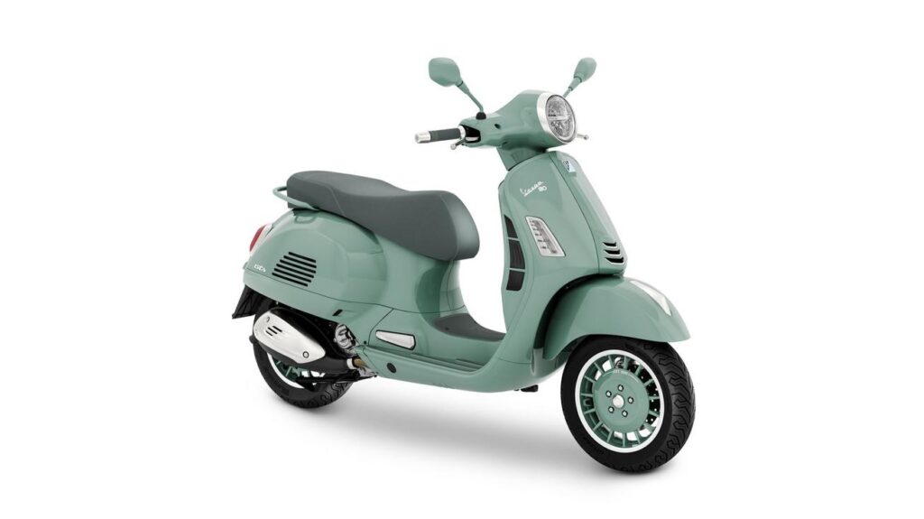 Vespa GTS 250 Edisi 80 Tahun, Lahirkan Nuansa Klasik Eksklusif Dengan Harga Rp100 Jutaan