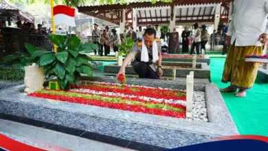 Ziarah Ke Makam Gus Dur, Kapolri Kenang Api Reformasi Polri