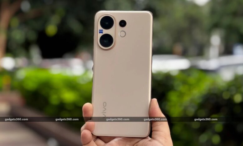 Huawei Nova 16 Unggul di Baterai, Tapi Vivo V60 Terlihat Lebih Sulit Ditolak di 2026