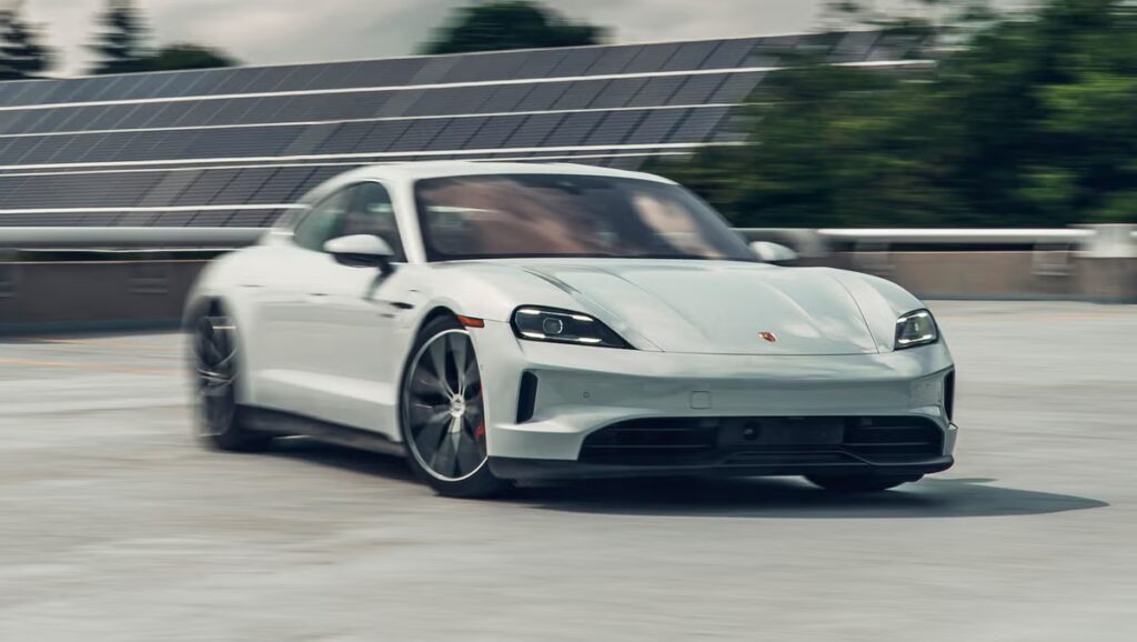 Porsche Taycan 2027 Pakai Pindah Gigi Palsu, EV Mewah Ini Ternyata Sengaja Dibuat Ribet
