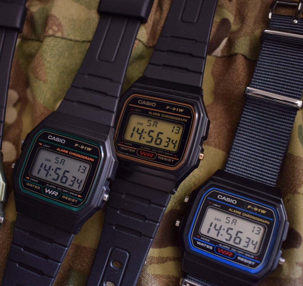 Casio Ubah Jam Murahnya Jadi Terasa Lebih Mewah, Pilihan Biru, Hijau, dan Emas Ini Mencuri Mata