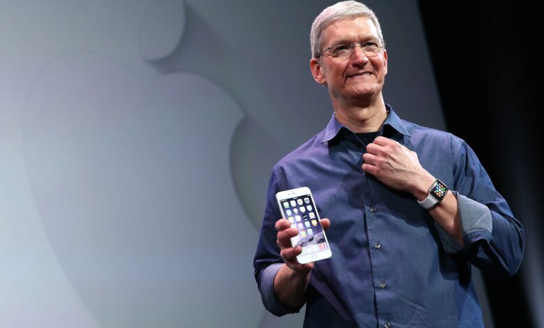 iPhone Tak Aman, Tim Cook Akui Harga Pasti Naik Gara-Gara Krisis Memori