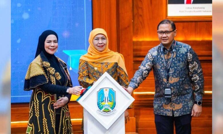 Khofifah Buka 143 Ribu Beasiswa Jatim, Jalan Baru Bagi Pelajar dan Mahasiswa Swasta