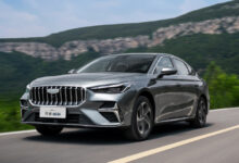 Geely Emgrand i-HEV Pecah Rekor Dunia, Sedan Hybrid Ini Tembus 2,22 Liter per 100 Km