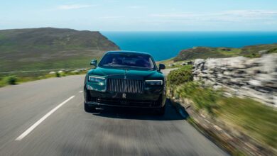 Rolls-Royce Black Badge Ghost Tourist Trophy, Sedan Mewah yang Menyimpan Arsip Balap 1906