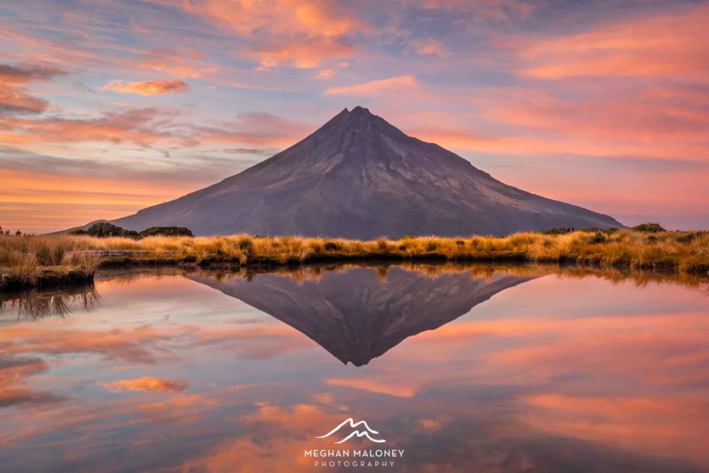 Gunung Taranaki Kini Diakui Setara Manusia, Ini Status Hukum yang Mengubah Segalanya