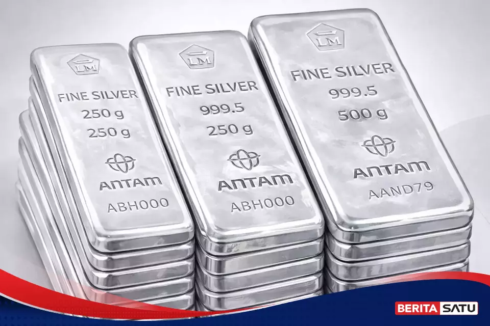 Harga Perak Antam Tak Bergerak di Akhir Pekan, Pasar Global Justru Melemah
