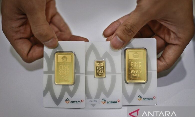 Harga Emas Antam Diam Di Rp2,668 Juta, Satu Pekan Turun Rp61 Ribu per Gram