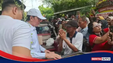 Jokowi Rayakan Ultah Dengan Berbagi Sembako, 500 Tukang Becak Tiba Di Rumahnya