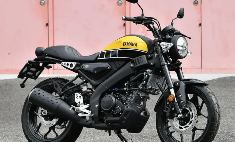 Suzuki GSX S150 2026 Vs Yamaha XSR 155, Saat Performa Murni Berhadapan dengan Gaya Retro Modern