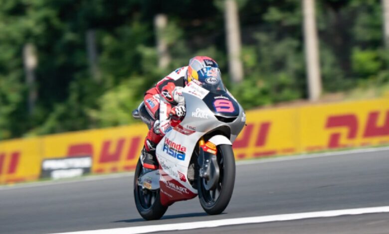 Dari Grid 20 Ke Posisi Lima Besar, Veda Ega Pratama Paksa Nama Besar Moto3 Ceko Tunduk